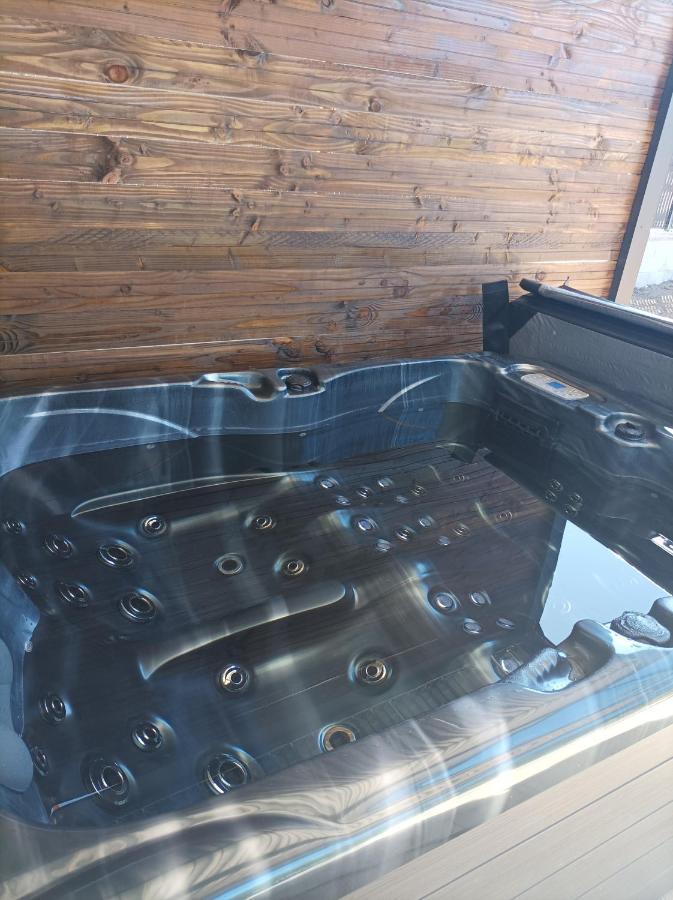 Loft Sauna Jacuzzi Ospariegeois Lavelanet Eksteriør billede